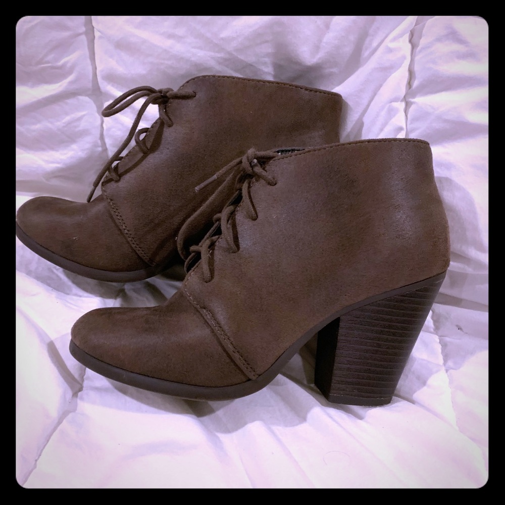 Size 8 brown booties